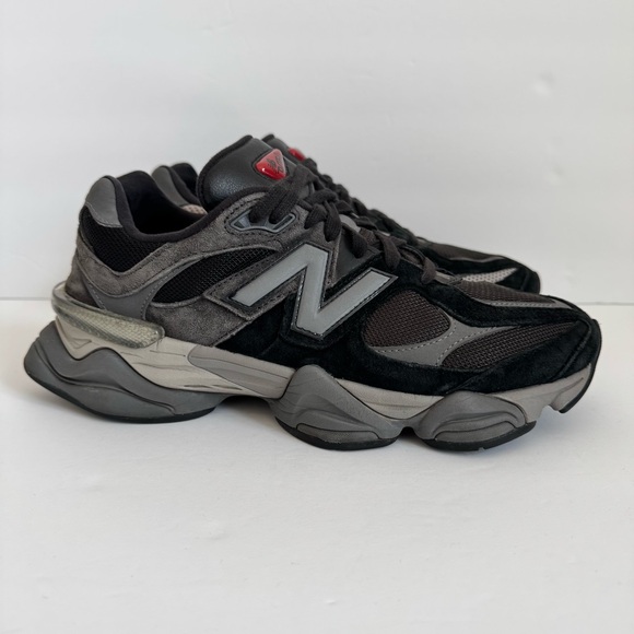 New Balance 9060 Black and Gray Sneakers - Picture 2 of 10